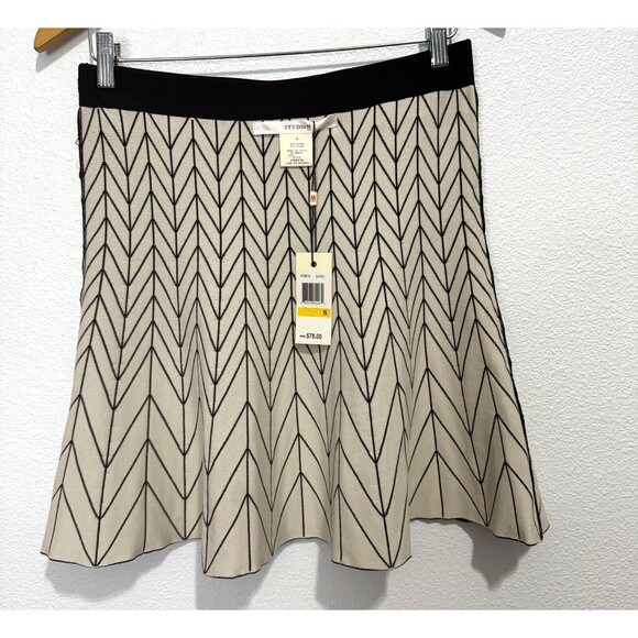 Studio M Women's Y2K 2000 Elastic Waist Black and White Reversible Skirt  Small - Picture 8 of 16